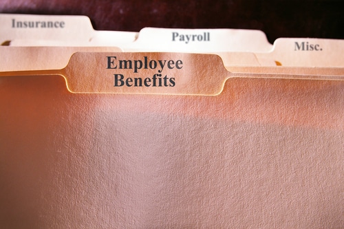 Attracting and Retaining Employees: The Advantage of Benefits